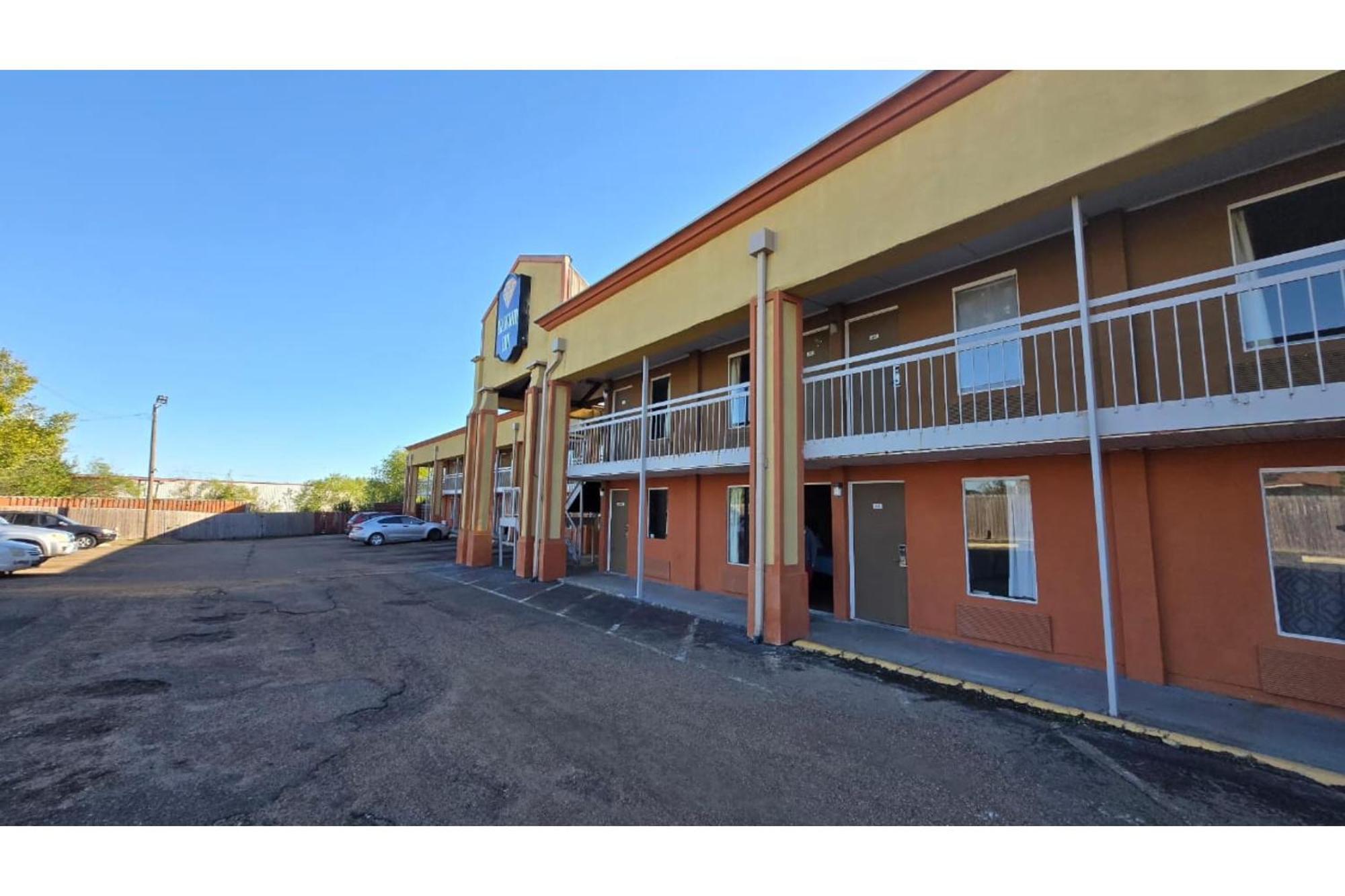 Diamond Inn Motel By Oyo Jackson Hwy 80- I-20 Exterior photo